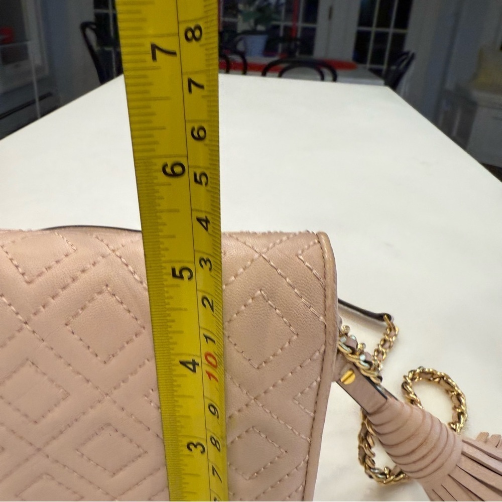 Tory Burch Fleming  Women’s Pale Pink Quilted Leather Crossbody Bag MSRP $348 - Picture 14 of 16